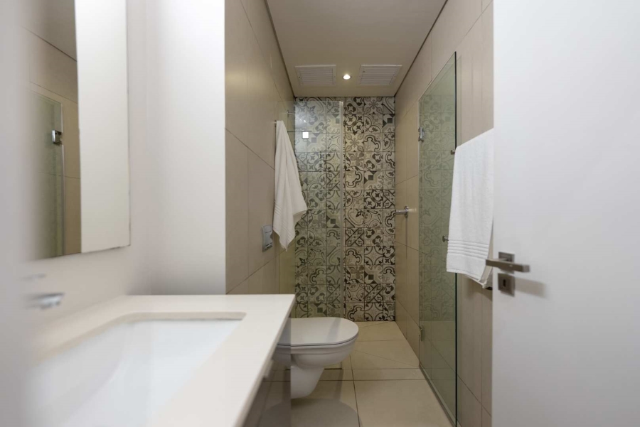 2 Bedroom Property for Sale in Green Point Western Cape